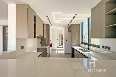 Villa in Tilal Al Ghaf, Dubai 4 bedrooms, 415 sq.m. № 13505 - photo 5