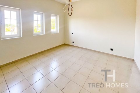 Снять в аренду виллу в Арабиан Ранчес, Дубай: 5 спален, 394м², № 13498 - фото 10
