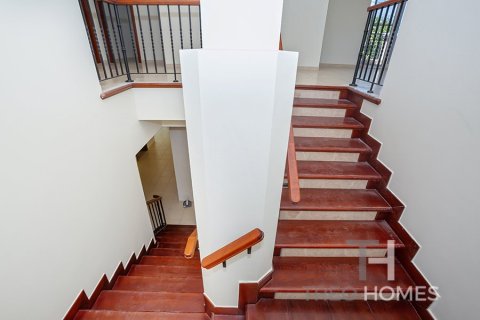 Снять в аренду виллу в Арабиан Ранчес, Дубай: 4 спальни, 361м², № 13511 - фото 14