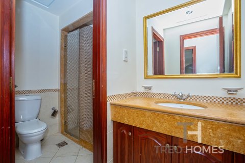 Снять в аренду виллу в Арабиан Ранчес, Дубай: 4 спальни, 361м², № 13511 - фото 9