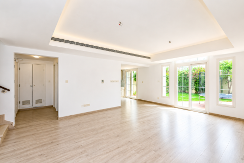Villa in The Springs, Dubai 3 bedrooms, 212.47 sq.m. № 142233 - photo 2