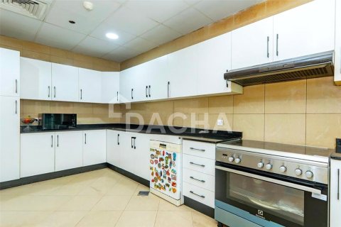 Apartment in Marina Crown, Dubai Marina, Dubai 4 bedrooms, 281 sq.m. № 104769 - photo 5