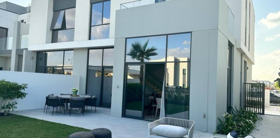 Villa in Murooj Al Furjan, Al Furjan, Dubai 4 bedrooms, 322.9 sq.m. № 7160