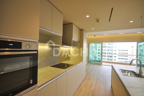 Apartment in Greens, Dubai 2 bedrooms, 121 sq.m. № 104876 - photo 25