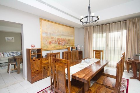 Снять в аренду виллу в Арабиан Ранчес, Дубай: 5 спален, 640м², № 42529 - фото 13