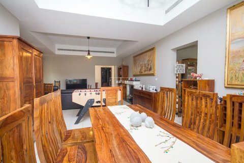 Снять в аренду виллу в Арабиан Ранчес, Дубай: 5 спален, 640м², № 42529 - фото 14