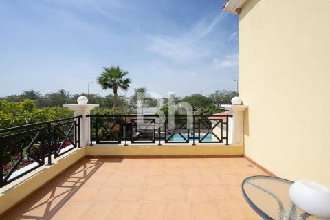 Villa in Jumeirah Park, Dubai 4 bedrooms, 782 sq.m. № 23391 - photo 7