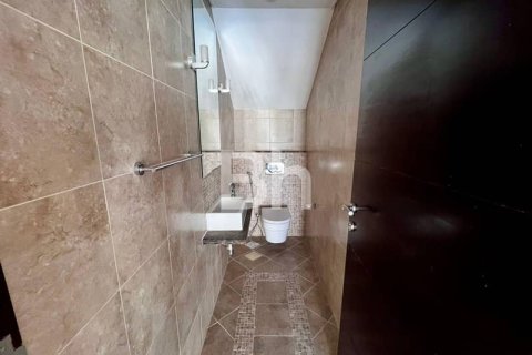 Villa en Jumeirah Park, Dubai, 3 dormitorios, 733 m², № 23390 - foto 17