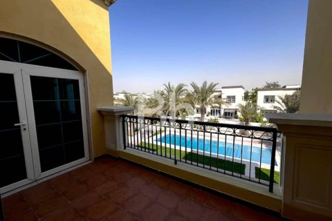 Villa en Jumeirah Park, Dubai, 3 dormitorios, 733 m², № 23390 - foto 6