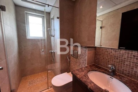 Villa en Jumeirah Park, Dubai, 3 dormitorios, 733 m², № 23390 - foto 8
