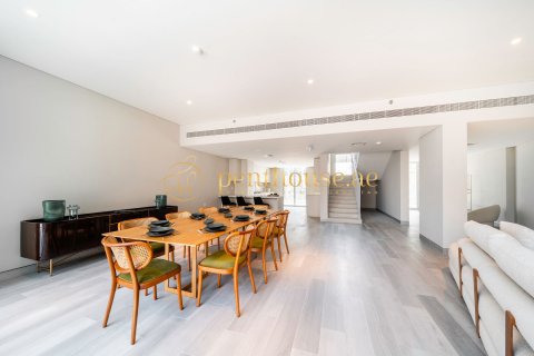 Купить квартиру в Дубай Марине, Дубай: 3 спальни, 266м², № 8746 - фото 6