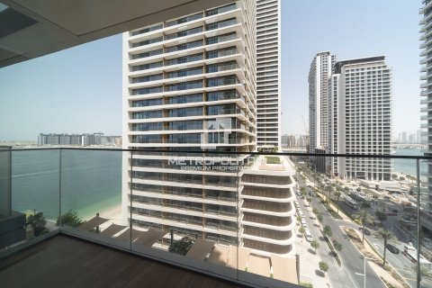 Apartment in EMAAR Beachfront, Dubai Harbour, Dubai 2 bedrooms, 121 sq.m. № 8747 - photo 3