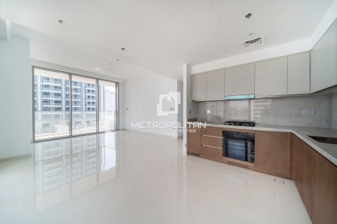 Apartment in EMAAR Beachfront, Dubai Harbour, Dubai 2 bedrooms, 121 sq.m. № 8747 - photo 1