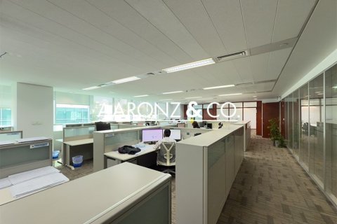 Bureau à Sheikh Zayed Road, Dubai, 534.4 m², № 78450 - photo 2