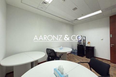 Bureau à Sheikh Zayed Road, Dubai, 534.4 m², № 78450 - photo 10