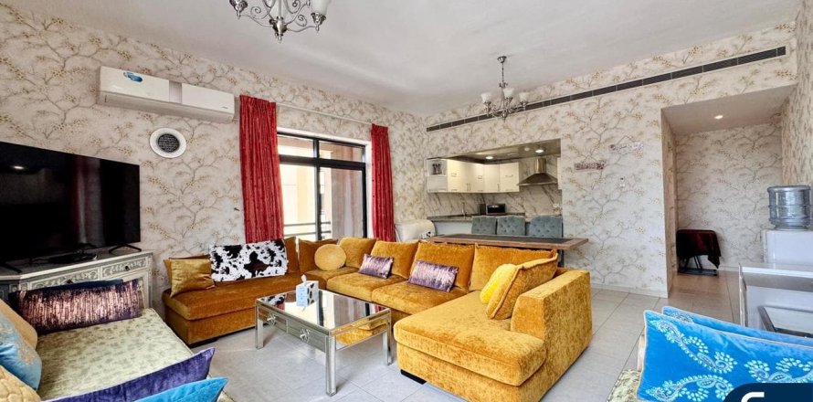 Apartamento en Greens, Dubai, 2 dormitorios, 131 m², № 78557