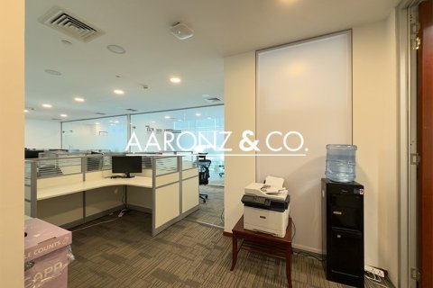 Bureau à Sheikh Zayed Road, Dubai, 178.6 m², № 78451 - photo 6