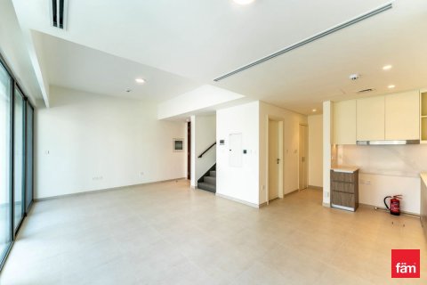 Villa in Dubai 3 bedrooms, 174 sq.m. № 59622 - photo 3