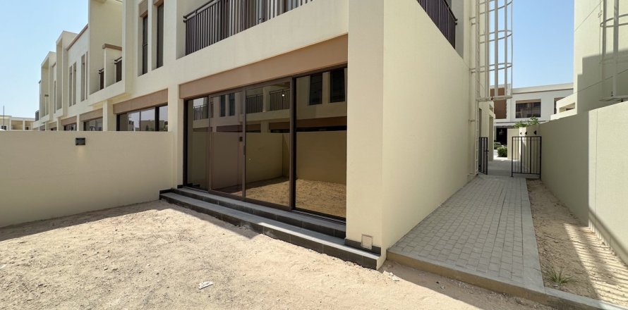 Townhouse in Damac Lagoons, Dubai 5 bedrooms, 183.6 sq.m. № 138953