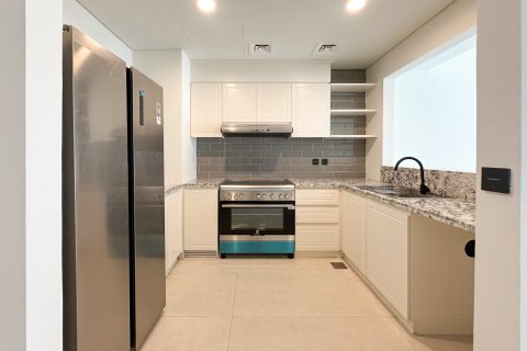 Townhouse in Damac Lagoons, Dubai 5 bedrooms, 183.6 sq.m. № 138953 - photo 10