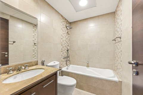 Apartment in Dubai Festival City, Dubai 3 bedrooms, 210.8 sq.m. № 138947 - photo 14