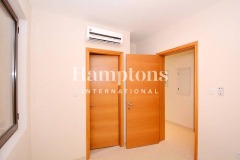 Снять в аренду виллу в Al Reem, Арабиан Ранчес, Дубай: 3 спальни, 289.50990278м², № 70879 - фото 10