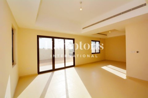 Снять в аренду виллу в Al Reem, Арабиан Ранчес, Дубай: 3 спальни, 289.50990278м², № 70879 - фото 3