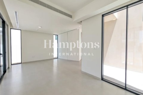 Villa in Arabian Ranches 3, Dubai 4 bedrooms, 490.43493700 sq.m. № 70877 - photo 15