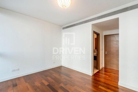 Apartment in City Walk, Dubai 2 bedrooms, 159.7 sq.m. № 128422 - photo 13
