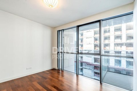 Apartment in City Walk, Dubai 2 bedrooms, 159.7 sq.m. № 128422 - photo 18