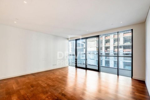 Apartment in City Walk, Dubai 2 bedrooms, 159.7 sq.m. № 128422 - photo 2