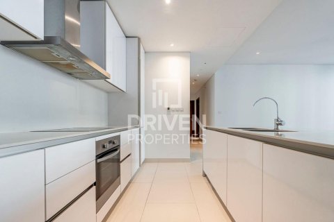 Apartment in City Walk, Dubai 2 bedrooms, 159.7 sq.m. № 128422 - photo 10