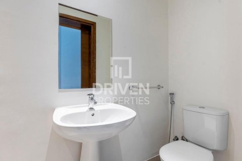 Apartment in City Walk, Dubai 2 bedrooms, 159.7 sq.m. № 128422 - photo 11