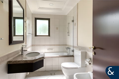 Villa in Garden Homes, Palm Jumeirah, Dubai 5 bedrooms, 658 sq.m. № 76714 - photo 5