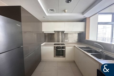 Apartamento en CLAREN TOWERS en Downtown Dubai (Downtown Burj Dubai), Dubai, 2 dormitorios, 114 m², № 76712 - foto 4