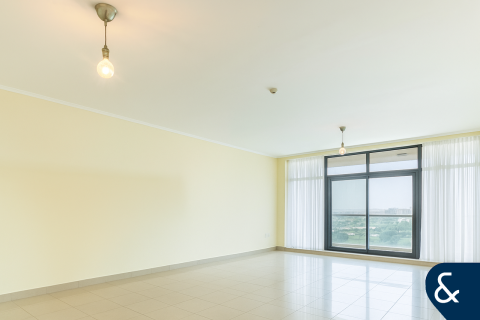 Снять в аренду квартиру в The Links, The Views, Дубай: 2 спальни, 137м², № 76699 - фото 1