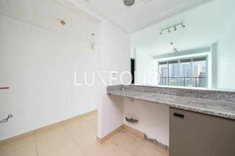 Apartamento en Jumeirah Lake Towers, Dubai, 1 dormitorio, 120 m², № 46234 - foto 8