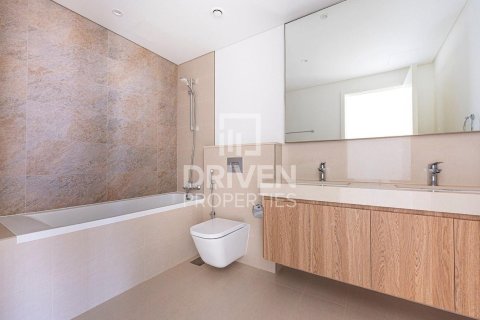 Apartment in Zabeel, Dubai 2 bedrooms, 121.98 sq.m. № 135672 - photo 11