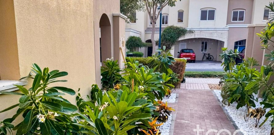 Townhouse in Casa Viva, Serena, Dubai 3 bedrooms, 174.75 sq.m. № 134532