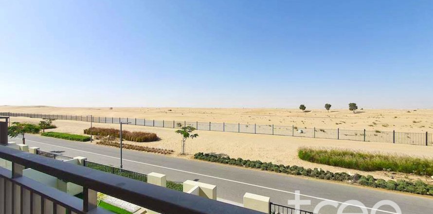 Townhouse in Town Square, Dubai 4 bedrooms, 228.63 sq.m. № 134530