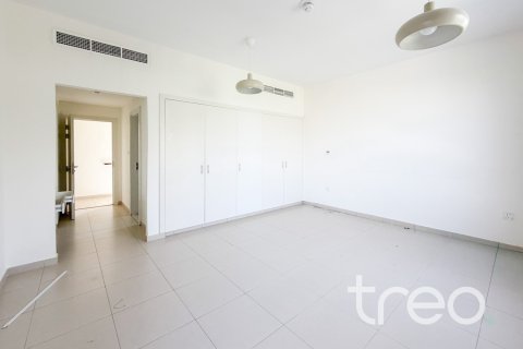 Townhouse in Town Square, Dubai 4 bedrooms, 228.63 sq.m. № 134530 - photo 4