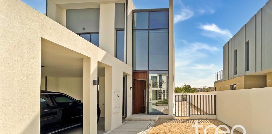 Townhouse in The Valley, Dubai 4 bedrooms, 217.39 sq.m. № 134537