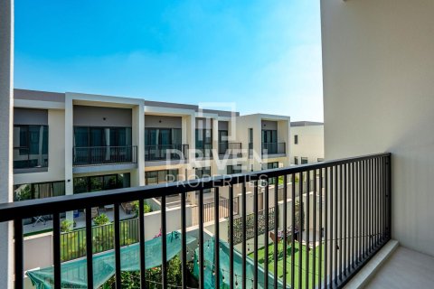 Купить таунхаус в Town Square, Дубай: 3 спальни, 194м², № 66130 - фото 15