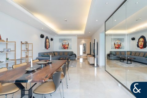 Apartment in Dubai Marina, Dubai 3 bedrooms, 202 sq.m. № 75688 - photo 3