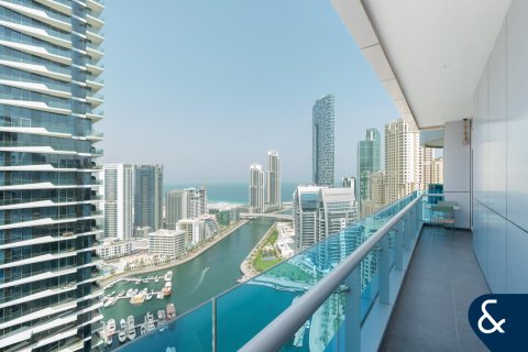 Apartment in Dubai Marina, Dubai 3 bedrooms, 202 sq.m. № 75688 - photo 13