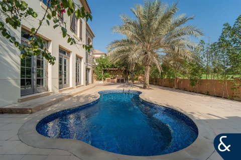 Купить виллу в Джумейра Гольф Эстейтс, Дубай: 5 спален, 523м², № 75699 - фото 21