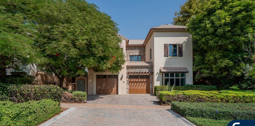 Вилла в Джумейра Гольф Эстейтс, Дубай, 5 спален, 523м², № 75699