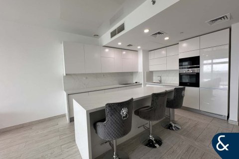 Apartment in District 11, Mohammed Bin Rashid City, Dubai 2 bedrooms, 131 sq.m. № 75689 - photo 1