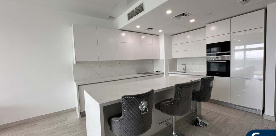 Apartment in District 11, Mohammed Bin Rashid City, Dubai 2 bedrooms, 131 sq.m. № 75689