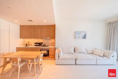 Apartment in Dubai Harbour, Dubai 1 bedroom, 66.1 sq.m. № 53103 - photo 1